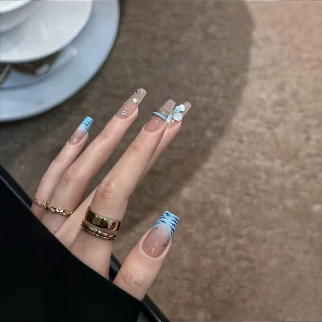 10pcs Handmade Middle Press On - Nail Art Zebra 评论和价格