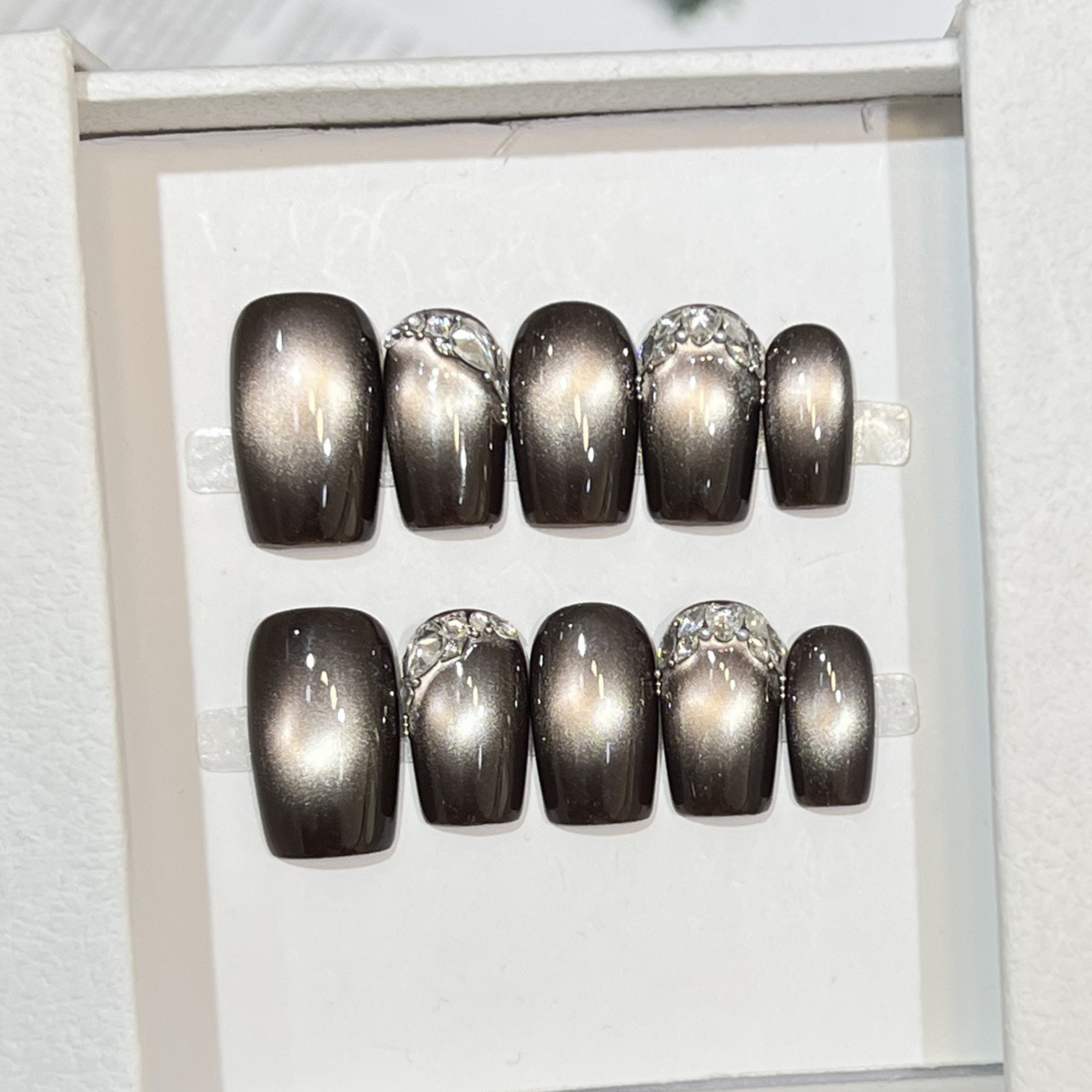 10pcs Black Cat Eyes Press on  - Nail Art French 评论和价格