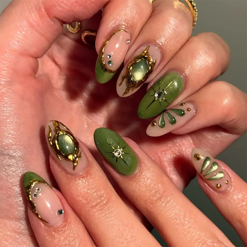 24pcs Green Cat Eye Fake Nails - Nail Art French 评论和价格