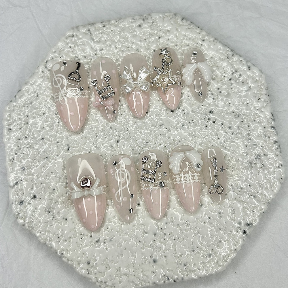 10 Pieces Retro Cute 3D Butter - Nail Art French 评论和价格