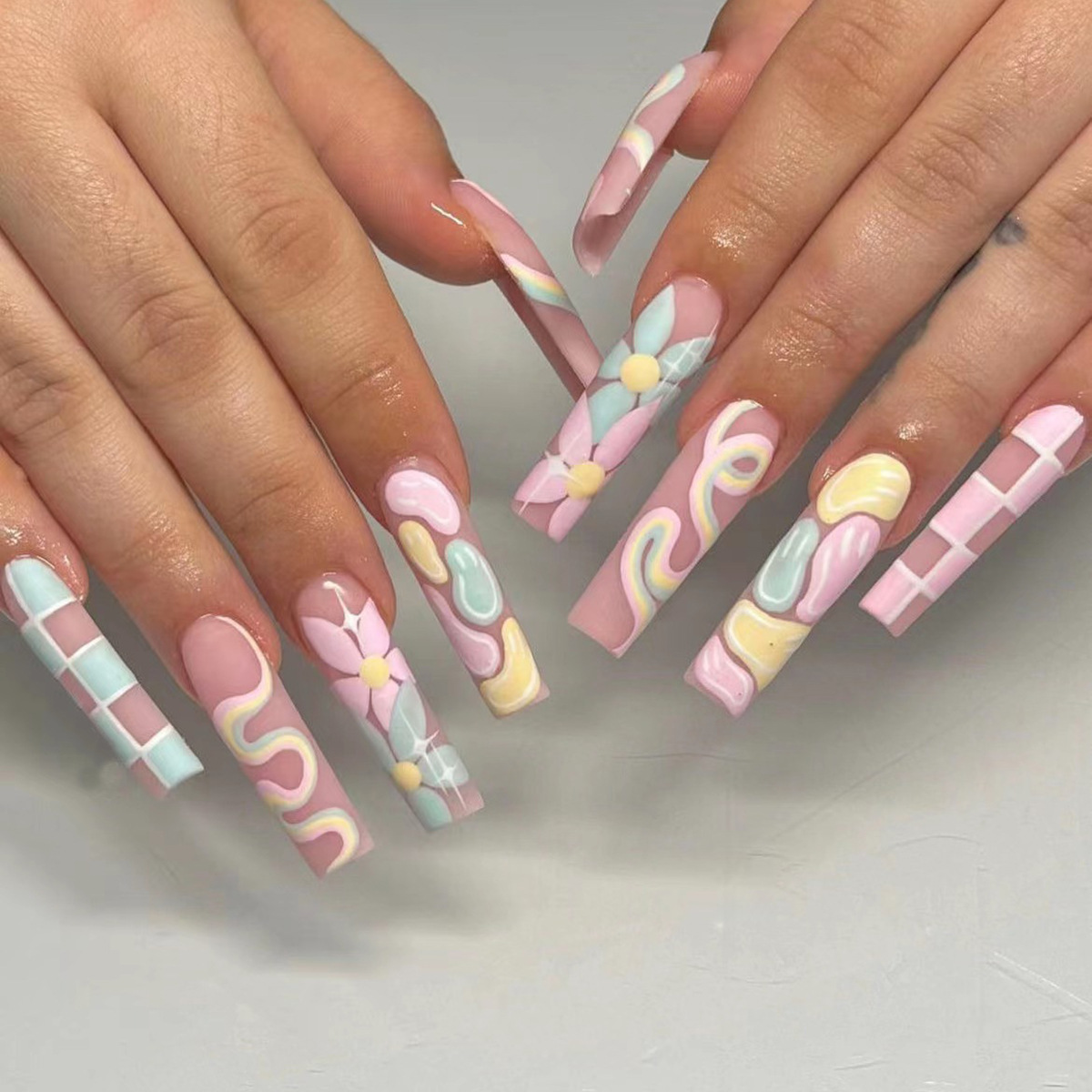 24pcs Black French Fake Nails  - Nail Art French 评论和价格